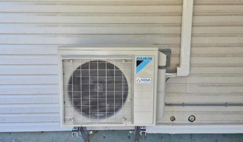 Daikin 18,000 BTU aurora multi zone outdoor unit