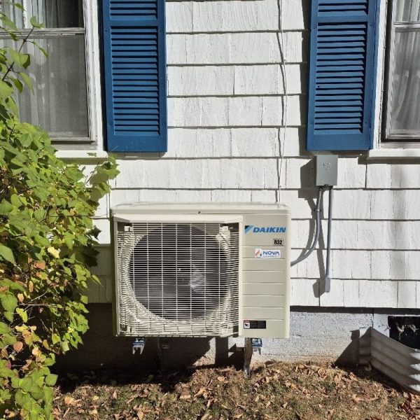 Heat Pump - Daikin fit 2.5 ton outdoor unit